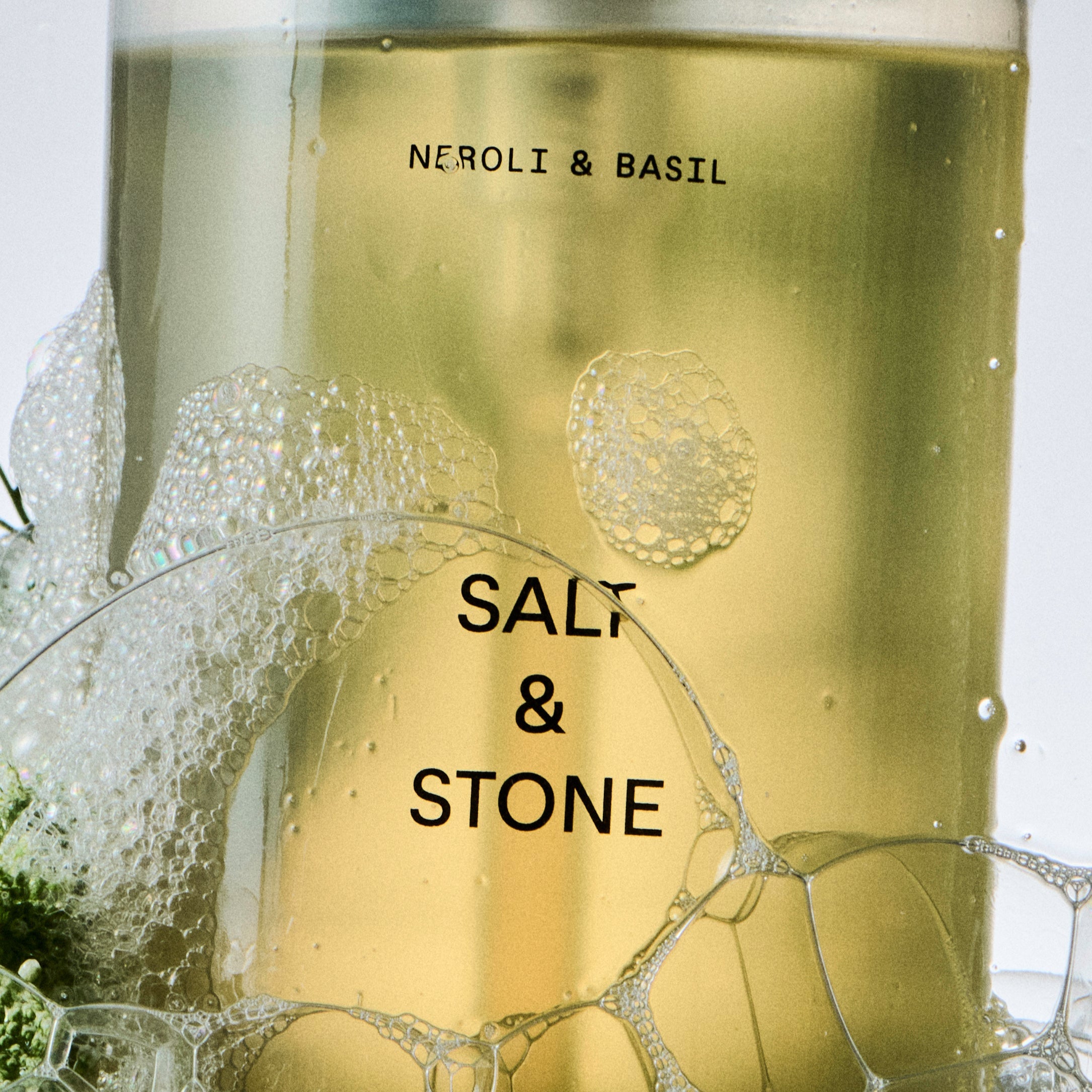 Salt & Stone dušas želeja - Neroli & Basil I 450ml