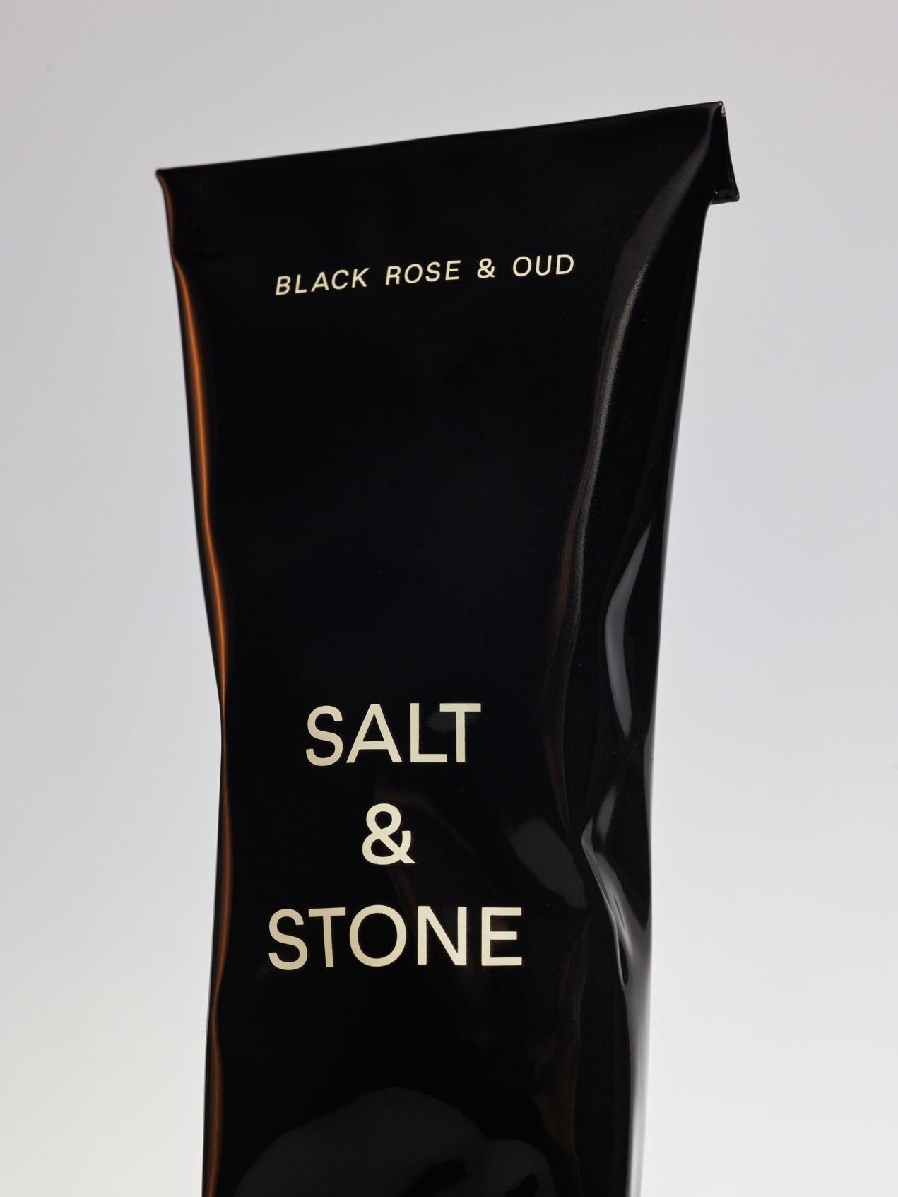 DABIGS ROKU KRĒMS SALT & STONE HAND CREAM BLACK ROSE & OUD 