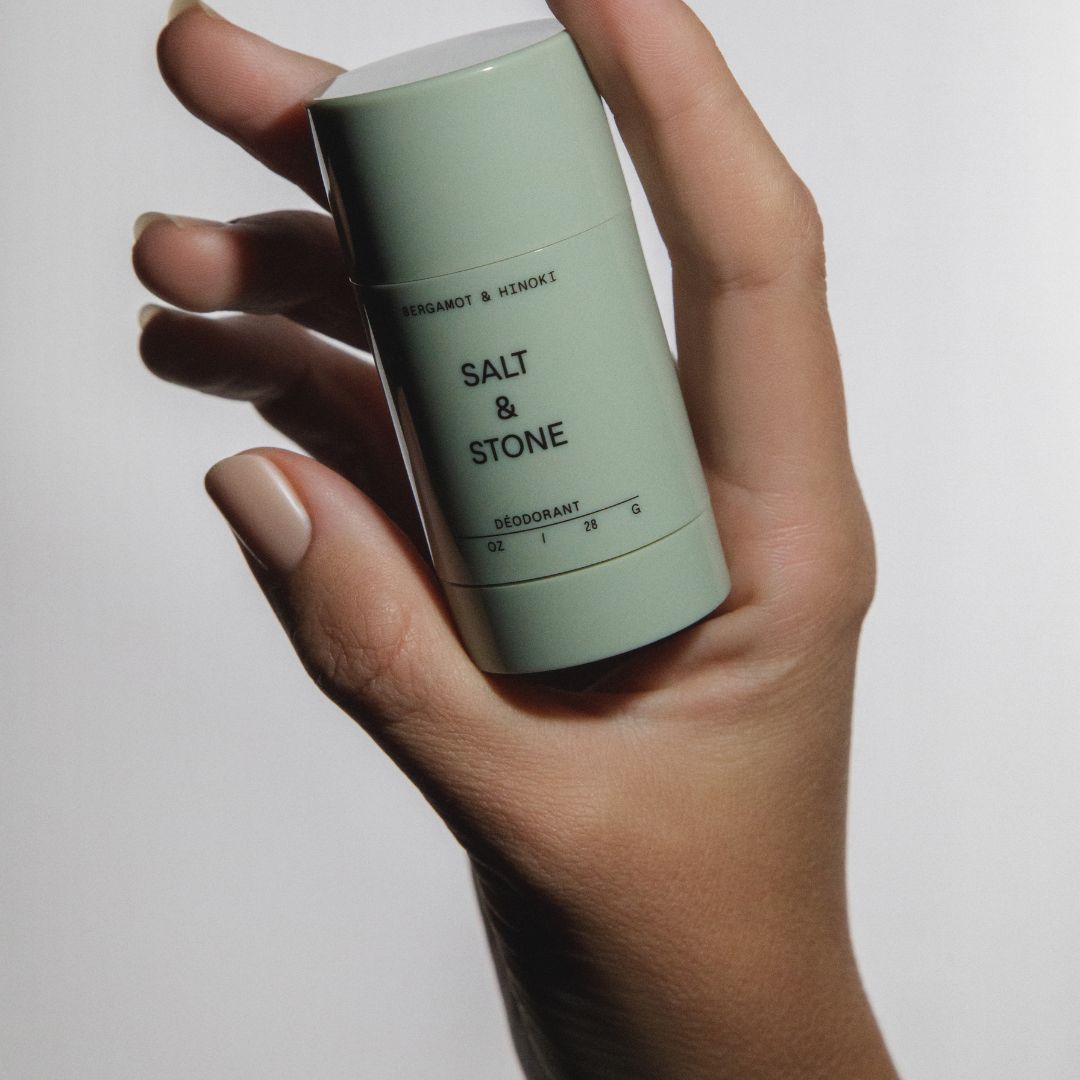 Salt & Stone Bergamot & Hinoki dabīgs krēmveida dezodorants bez alumīnija ar hialuronskābi, probiotikām un bergamotes, cipreses, vetivera un dzintara aromātu  - 24h aizsardzība I 75ml 