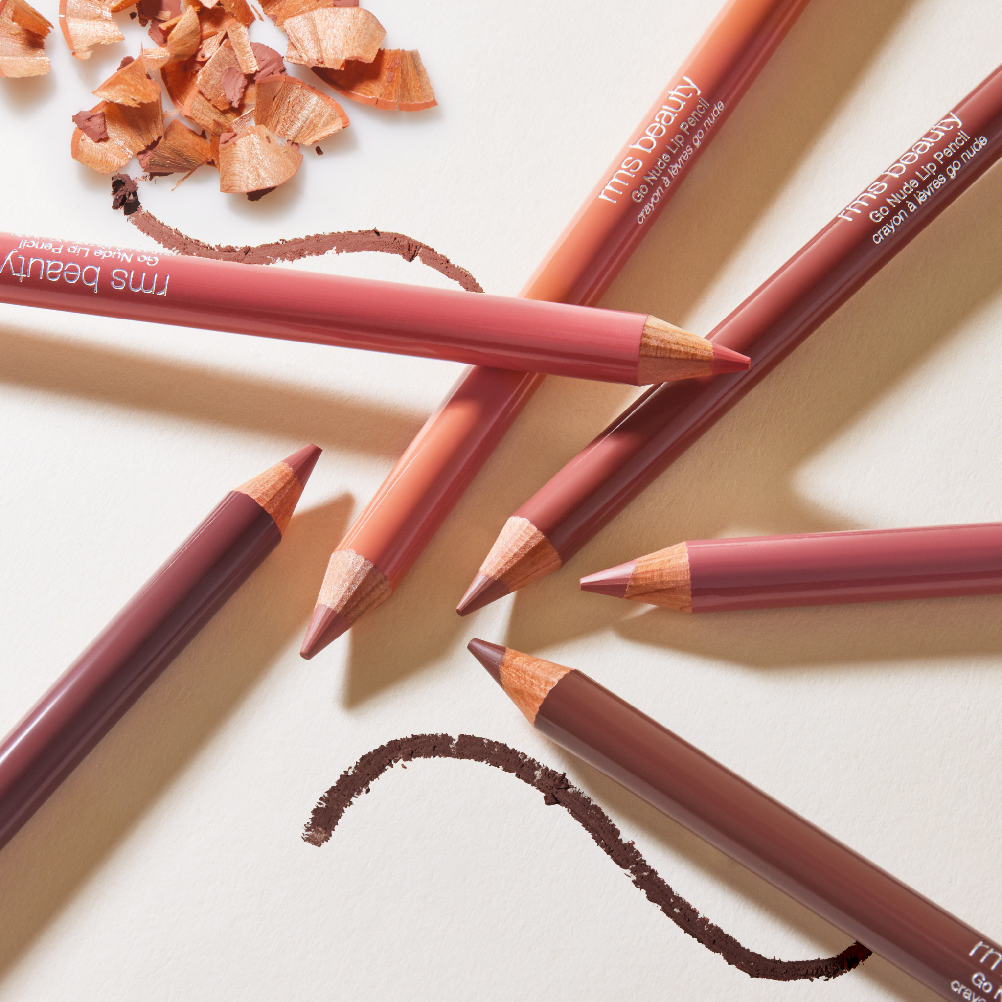 Nude Lip Pencil ar asināmo RMS beauty 